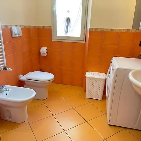 5 Min From Sea, With Garden And Private Parking *